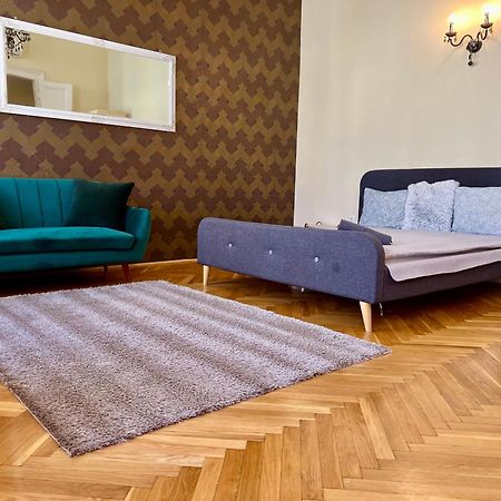 N38 Apartments By Small Home בודפשט מראה חיצוני תמונה